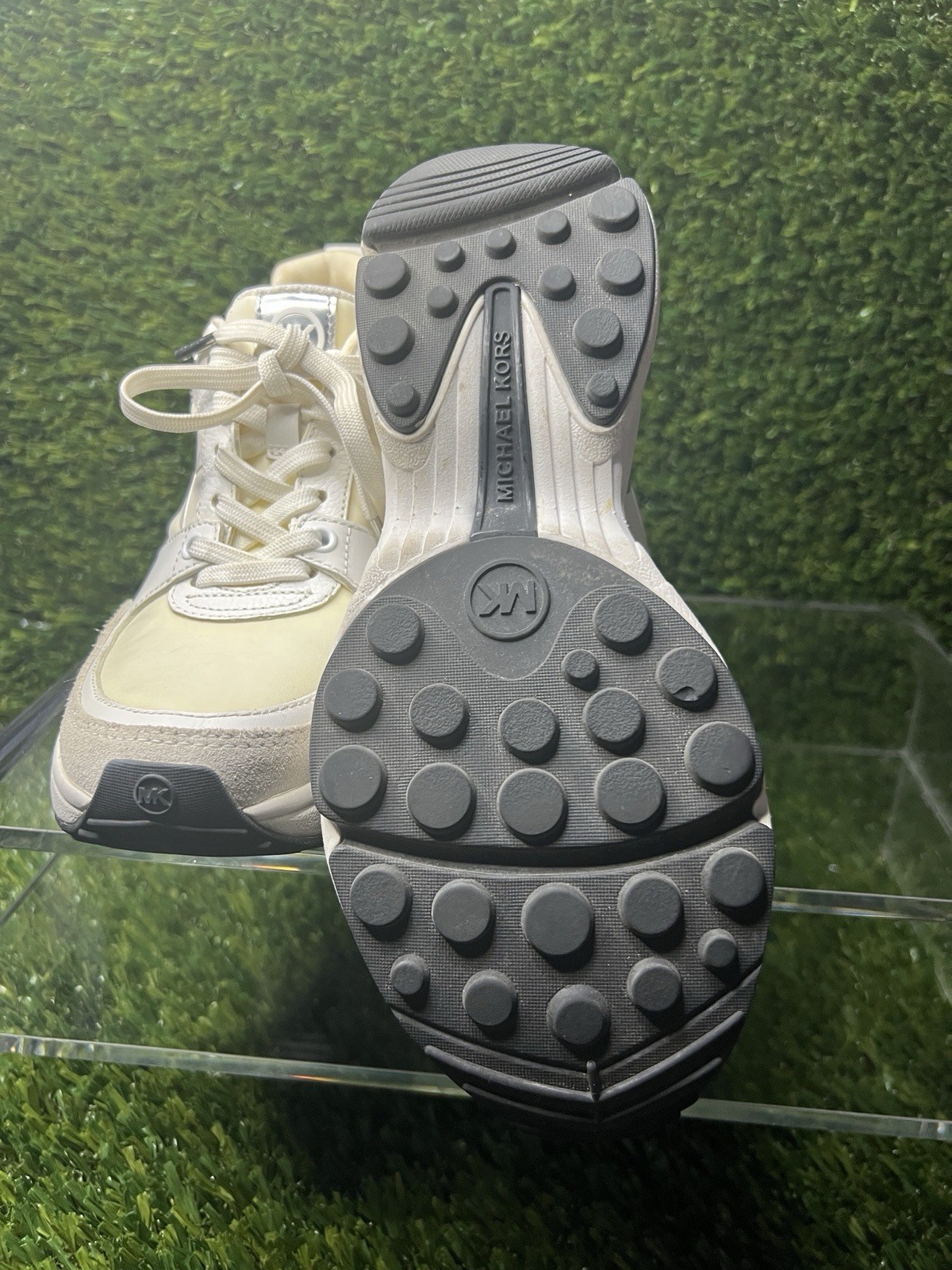 Michael Kors SG19F Mickey Trainer Size 6.5M White/Silver/Cream