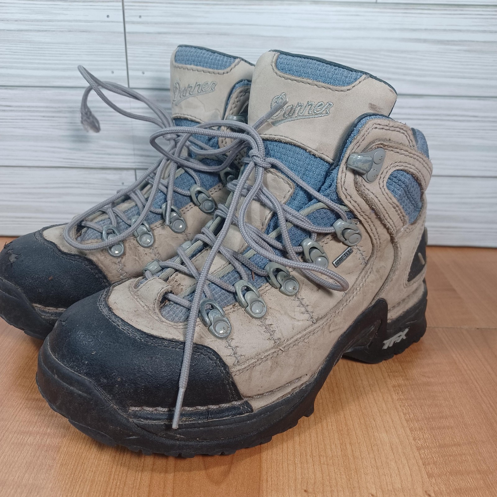 Danner 453 GTX Boots Womens Size 7M Waterproof 5.5″ Hiking Trail Outdoor TFX