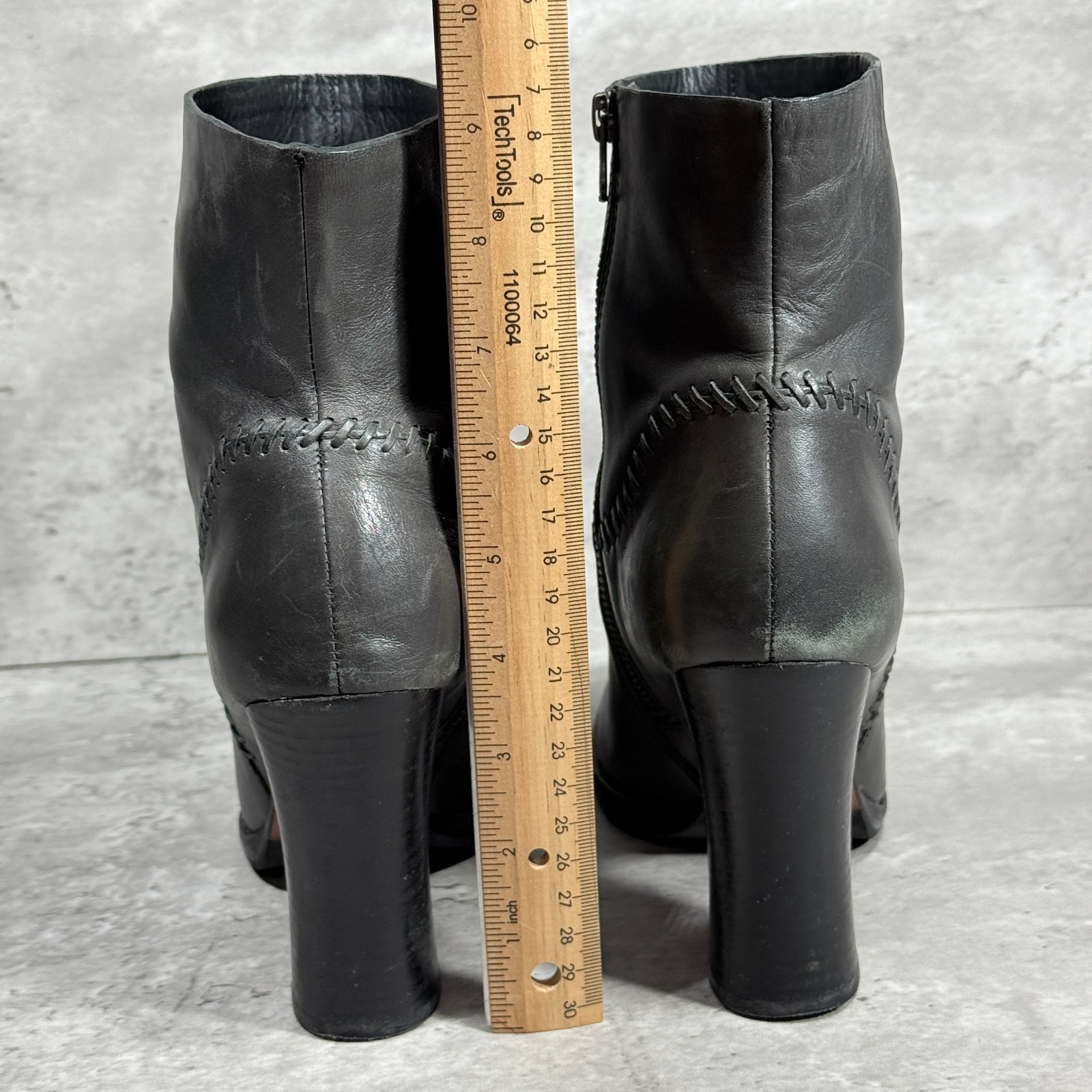 Kork-Ease Vallery Stitched Leather Heeled Gray Ankle Boots Side Zip Women’s 8