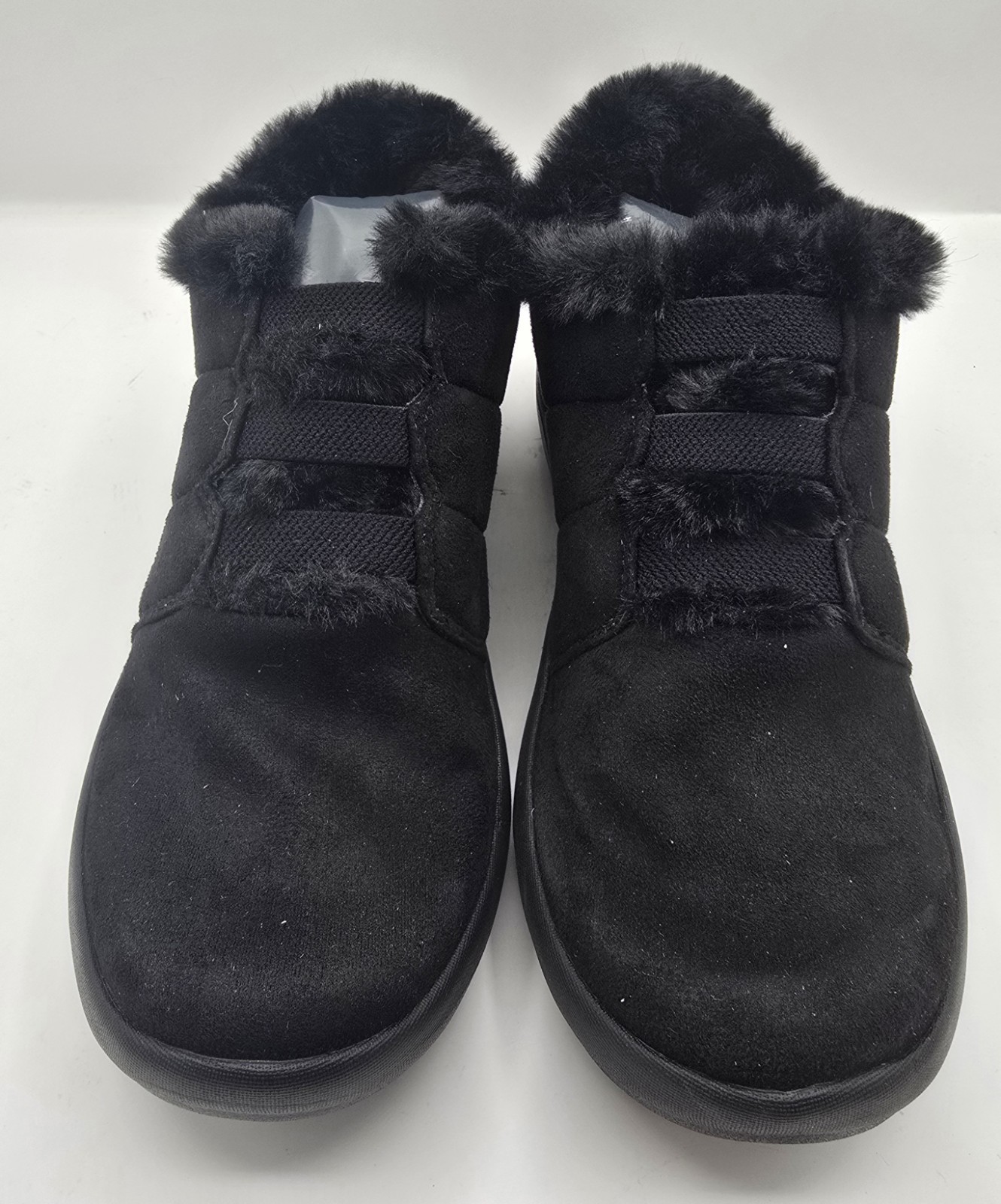 BZees Booties Boots Soft Black Fur Trimmed Cushioned Slip On Womens size 6M