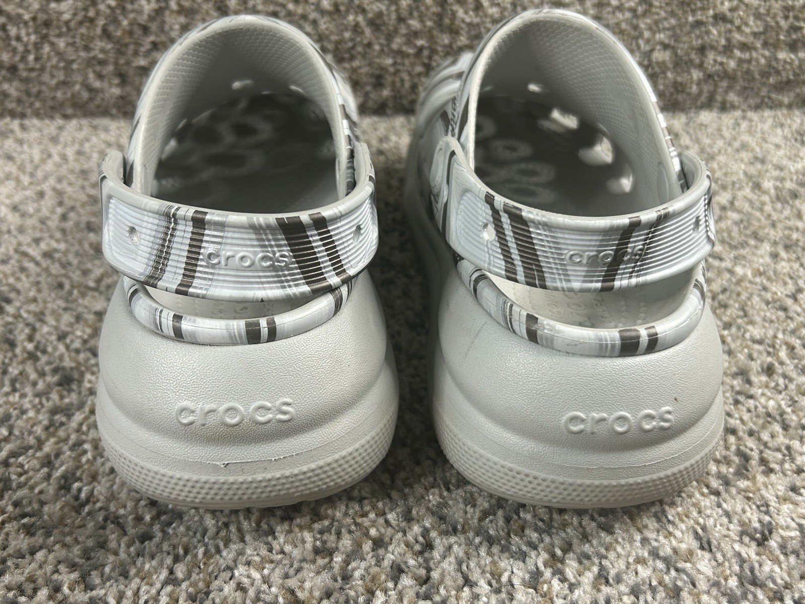 Crocs Classic Crush Disco Clogs Platform Women’s Size 6 (Men’s 4) Silver Shoes