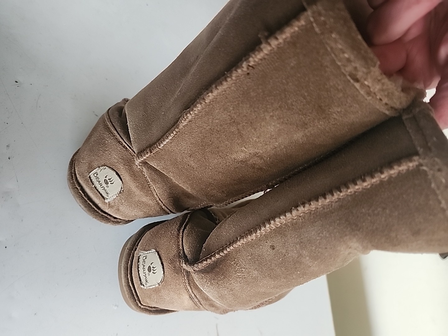 BEARPAW 608 W Emma Short Hickory Womens Casual Boots Size 6 Brown