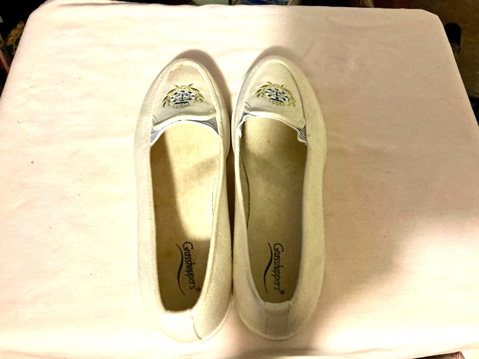 ladies grasshoppers flat slip on shoes size 8m