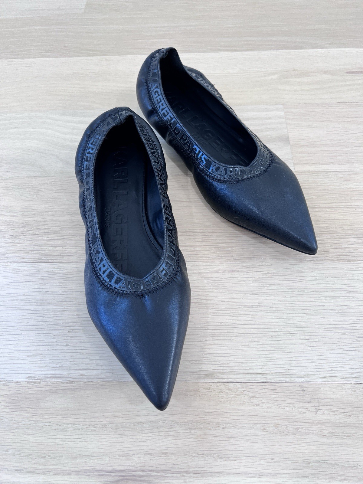 Karl Lagerfeld Paris Vinette Pointed Toe Ballet Flats Black Logo Trim US 8.5