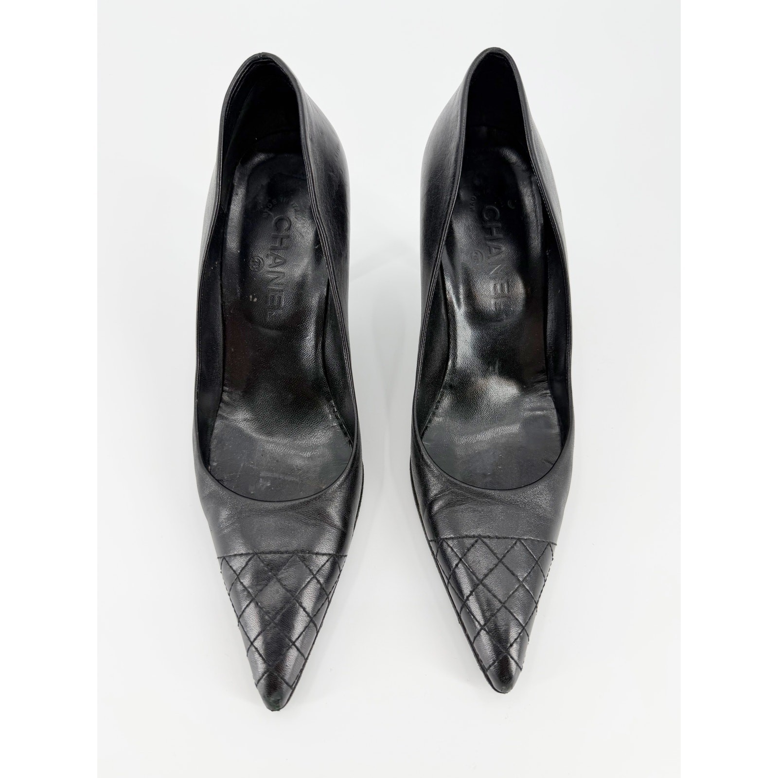 Chanel Quilted Cap Toe Pointed Pumps Black Leather CC Logo Back Heel Shoes 39
