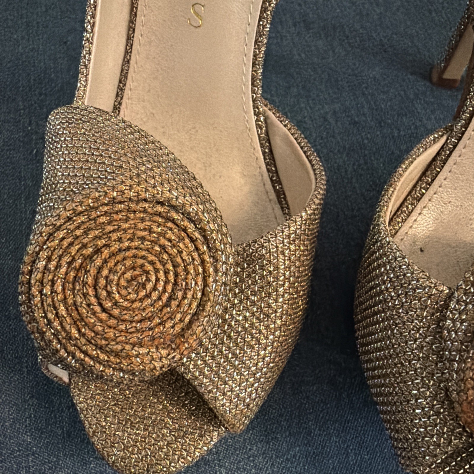 Caparros Gold Glitter 4” Comfort Heels | Party/Cocktail Ready 6B EUC