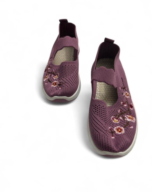 Women Sneakers Comfort Shoes Size 6.5 Cotton Mesh Flats Floral Embroidered New
