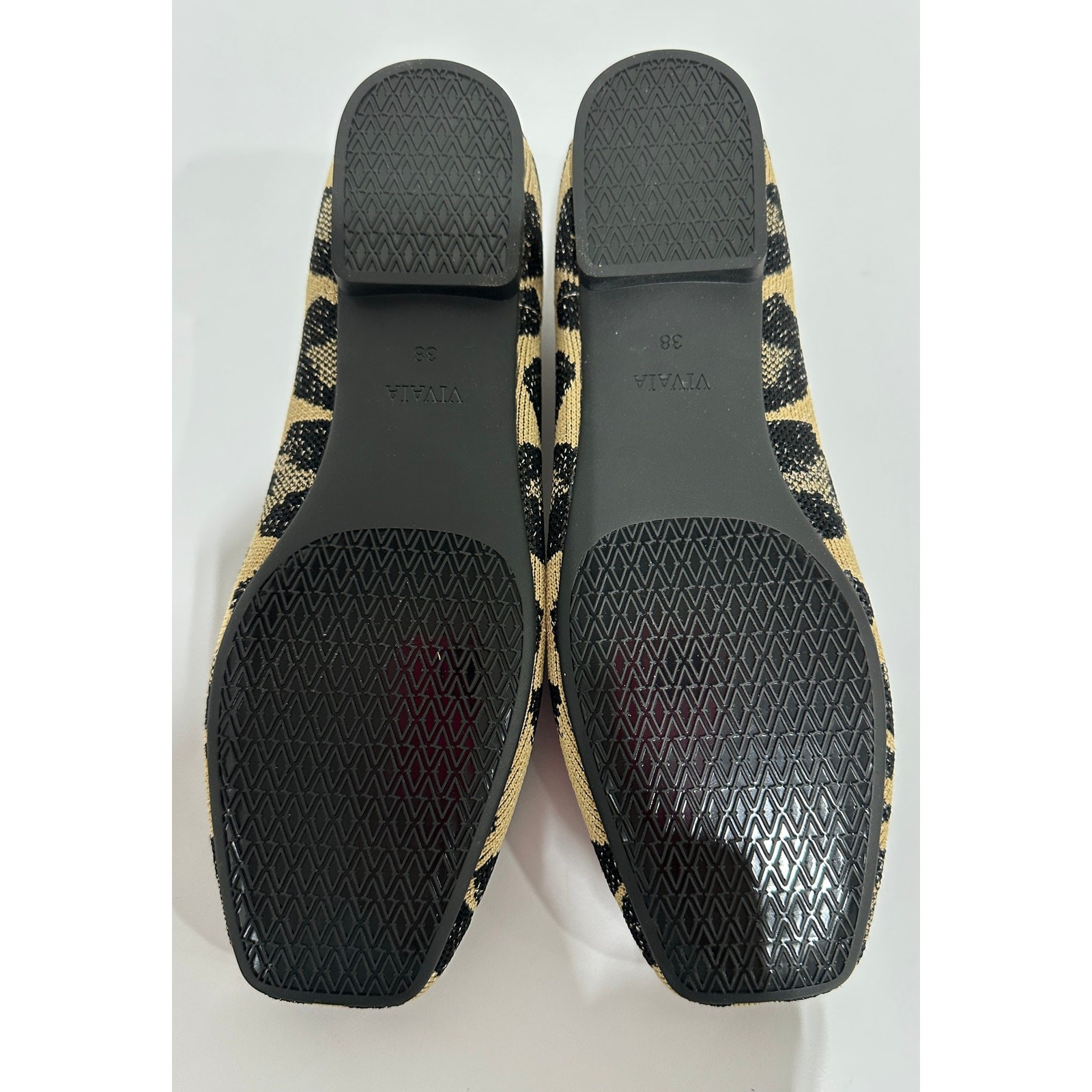 VIVAIA WOMEN’S MARGOT 2.0 FLAT SHOES METALLIC LEOPARD SIZE 38 NIB #10S