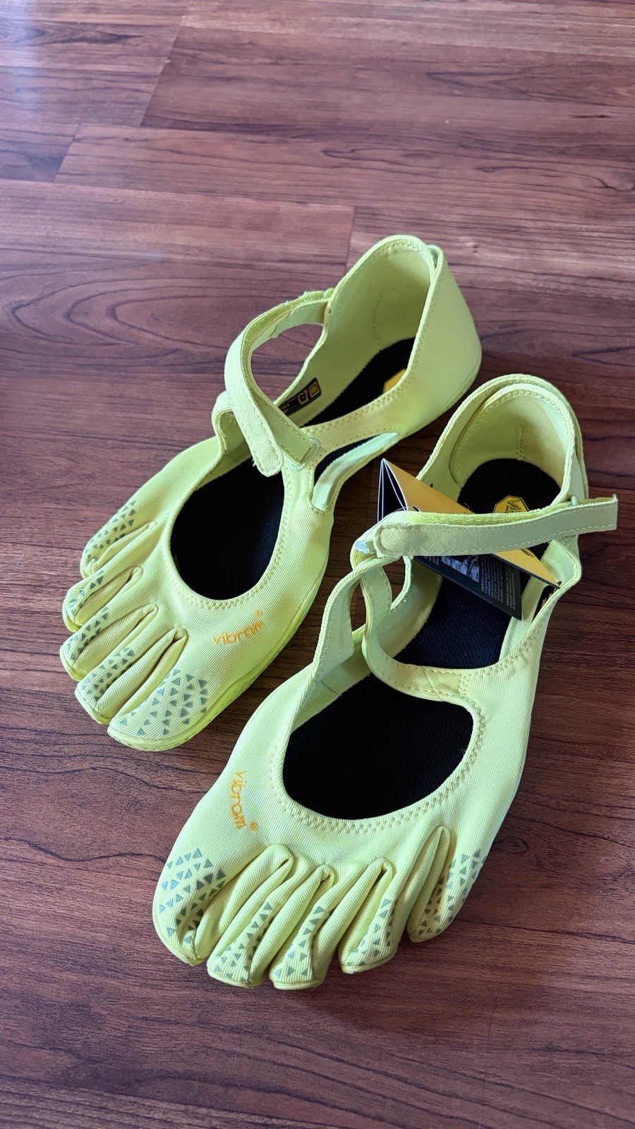 Vibram FiveFingers V-SOUL Lime Green Women’s Shoes – Size EU 41 / US 8.5-9 (New)