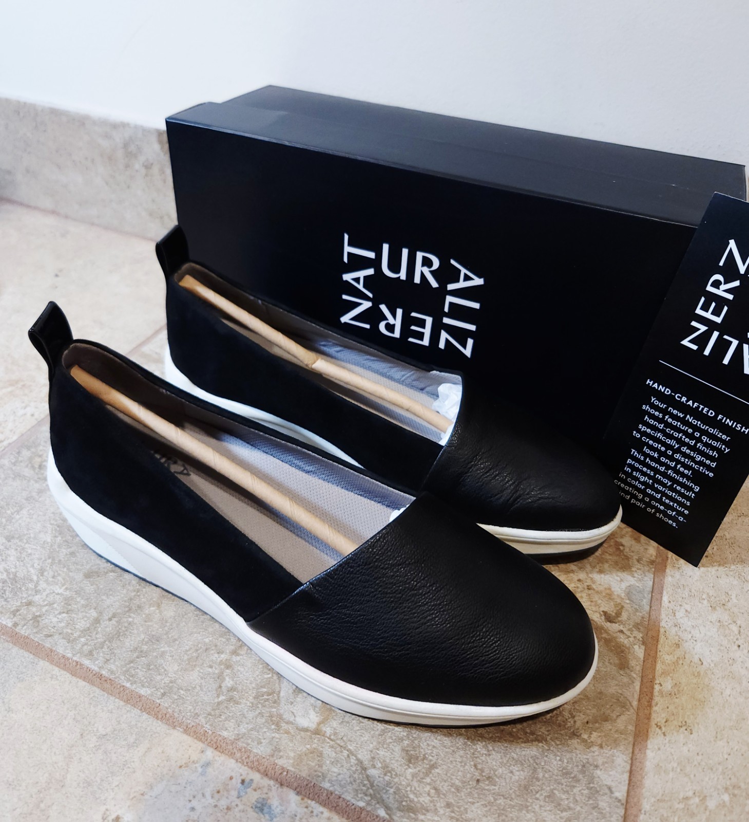 Naturalizer Patrice Womens Sneakers Shoes Slip-On Wedge Black Leather 7.5 M NIB