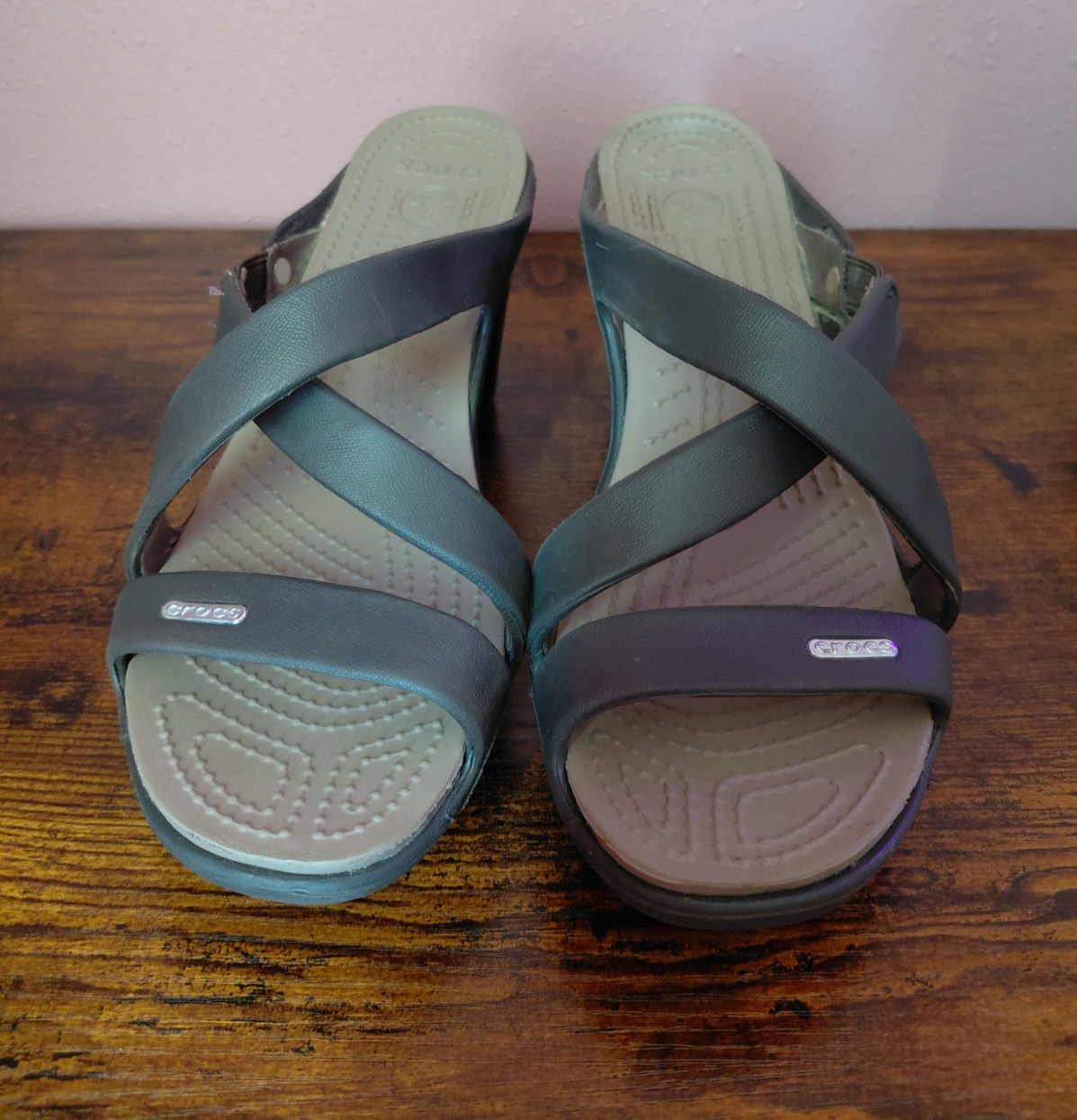 Crocs CYPRUS IV High Heels Women’s 8 Brown Slip On Strap Comfort Sandals