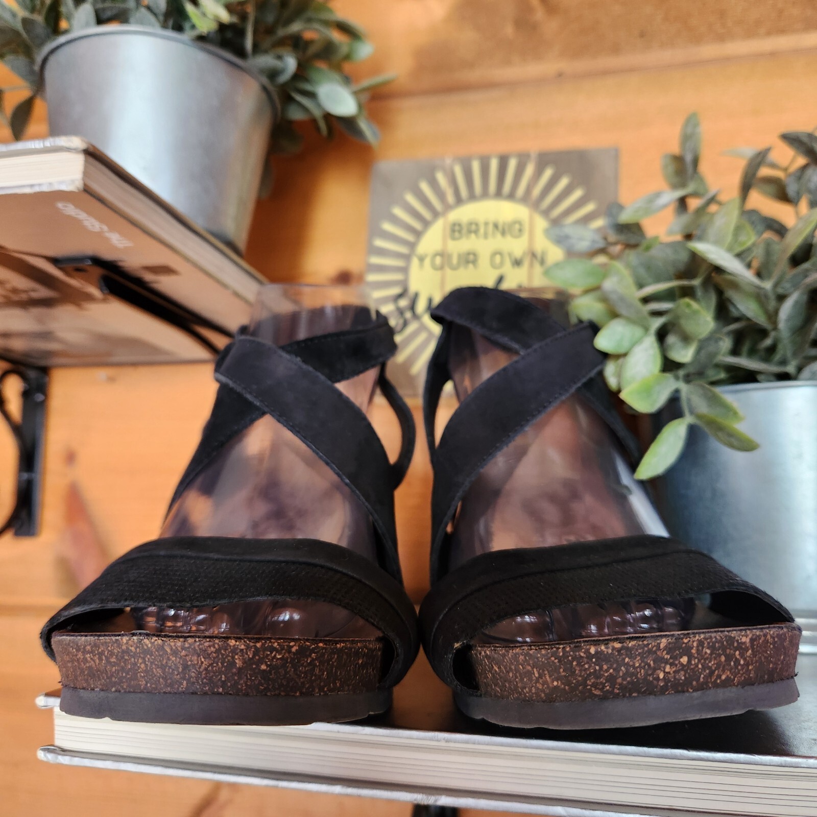 OTBT Freedom Wedge Sandals Strappy Ankle Black Leather Slingback Shoes Size 10 M