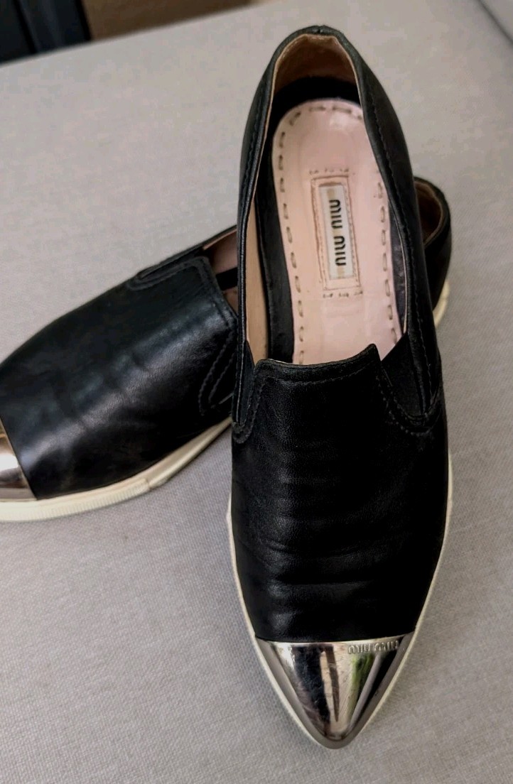 Miu Miu Black And Silver Pointed cap Toe Leather Loafers Slip On Size 37