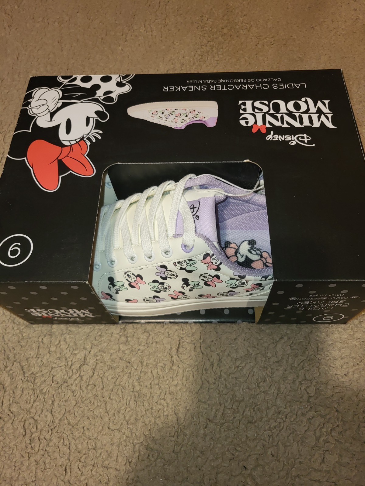 Ladies Minnie Mouse Sneakers Size 9 New Unused