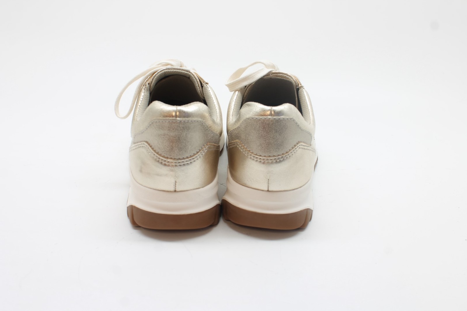 Naturalizer Women’s Shay Sneakers Floor Sample