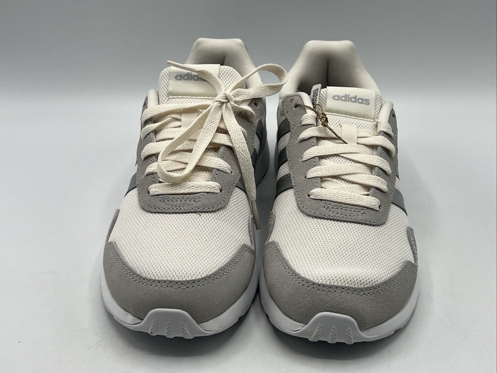 Adidas Run 60s Women’s Size 7.5 Cream Silver Athletic Sneakers JR6628 New