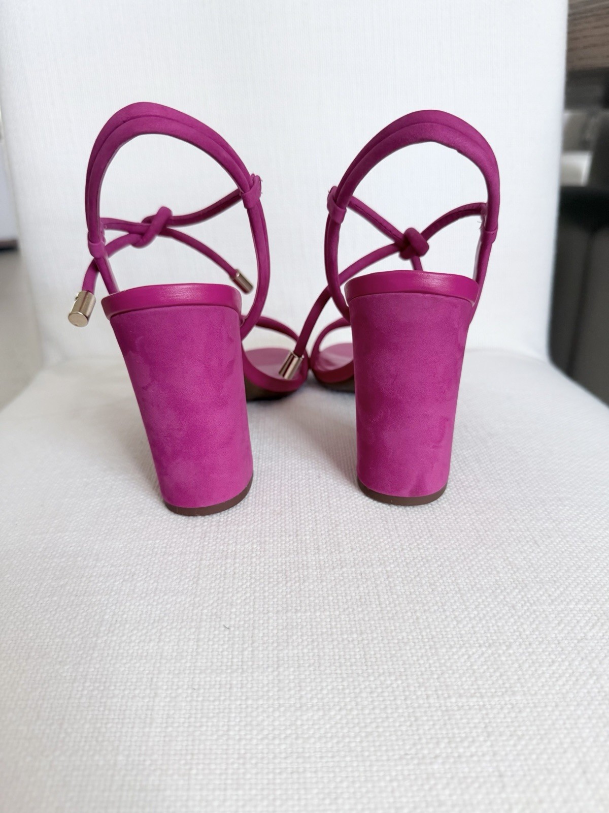 Arezzo Pink Leather Strappy Sandals Womens Block Heel Knot Tie Ankle Size 8 NWT