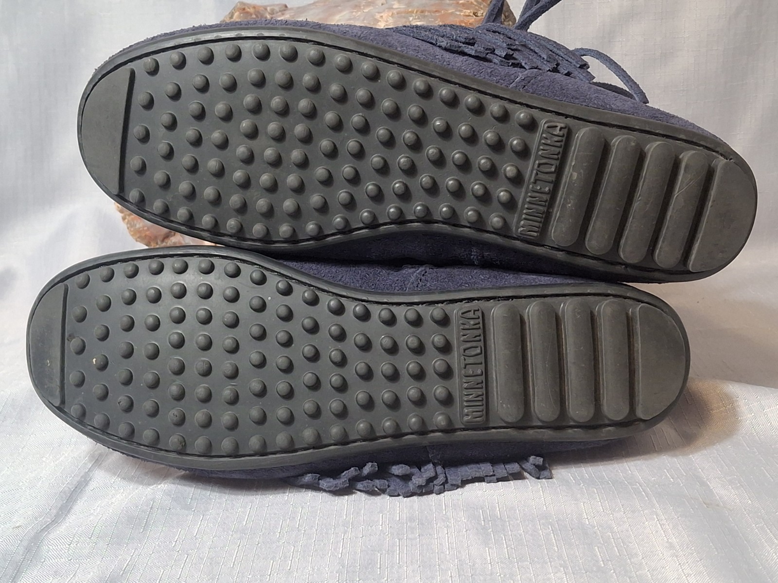 EUC MINNETONKA 659S Mocassin LACY Size 7.5 Navy Suede Zip Fringe Ankle Booties