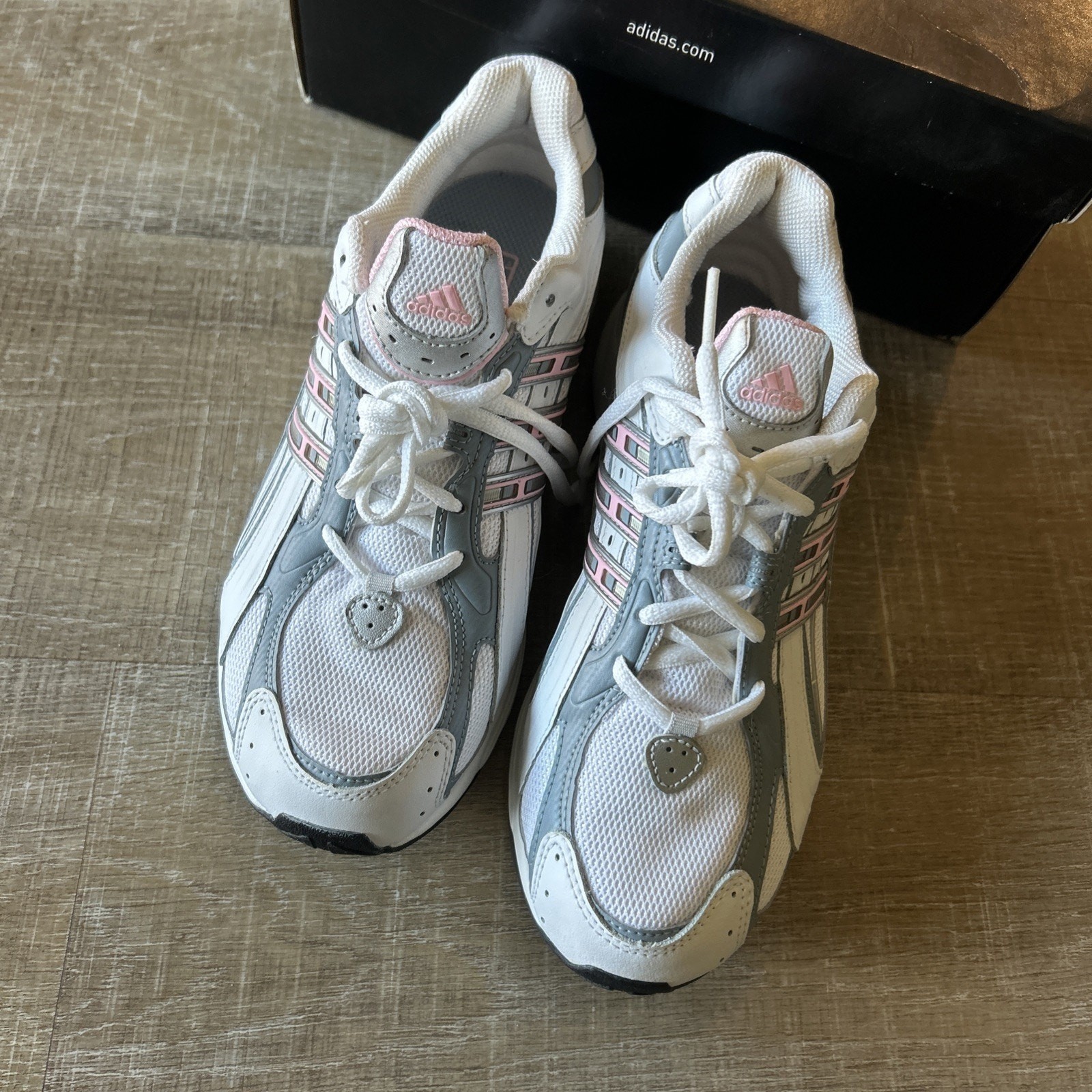 Adidas Trainer Sneakers Womens 8 White Pink Silver Y2K Running Shoes 2007 NIB