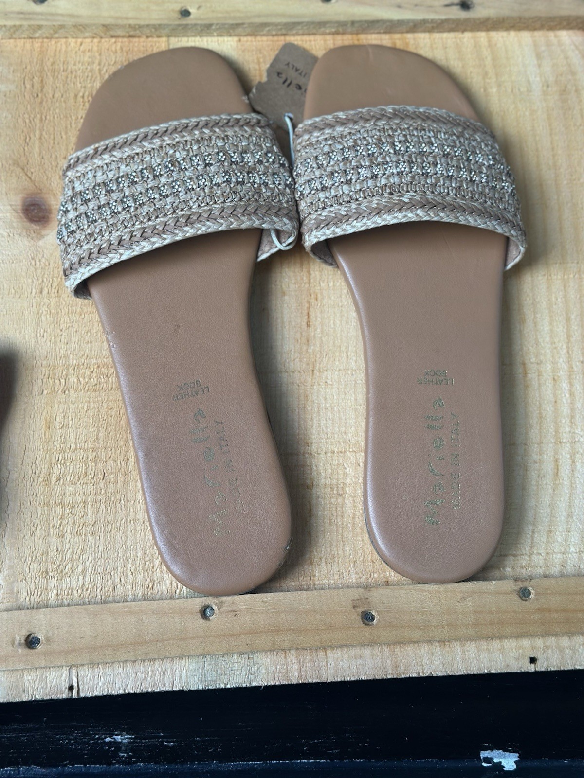 Mariella Made in Italy Woven Raffia Sandals Slide Size 9.5 With Shimmer Accents