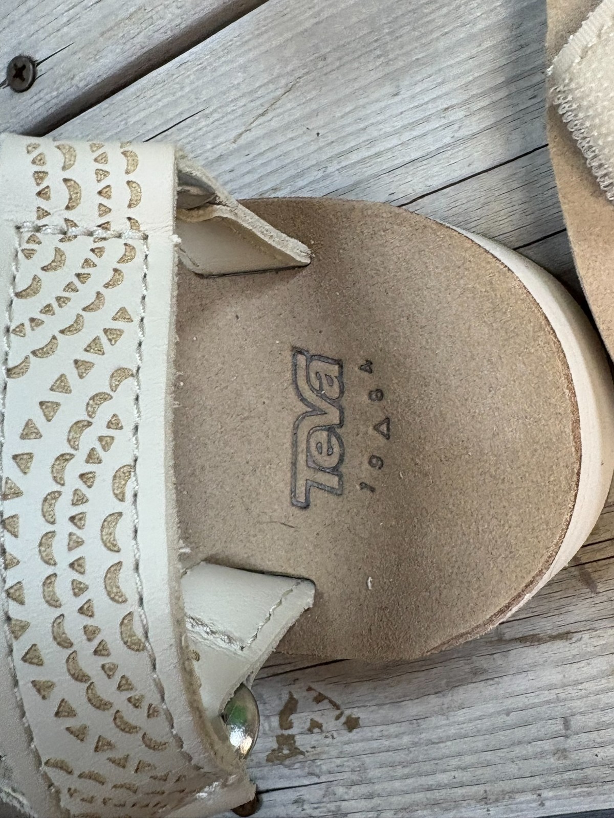 TEVA Women’s Midform Universal Sandals White Swan Size 7 NEW