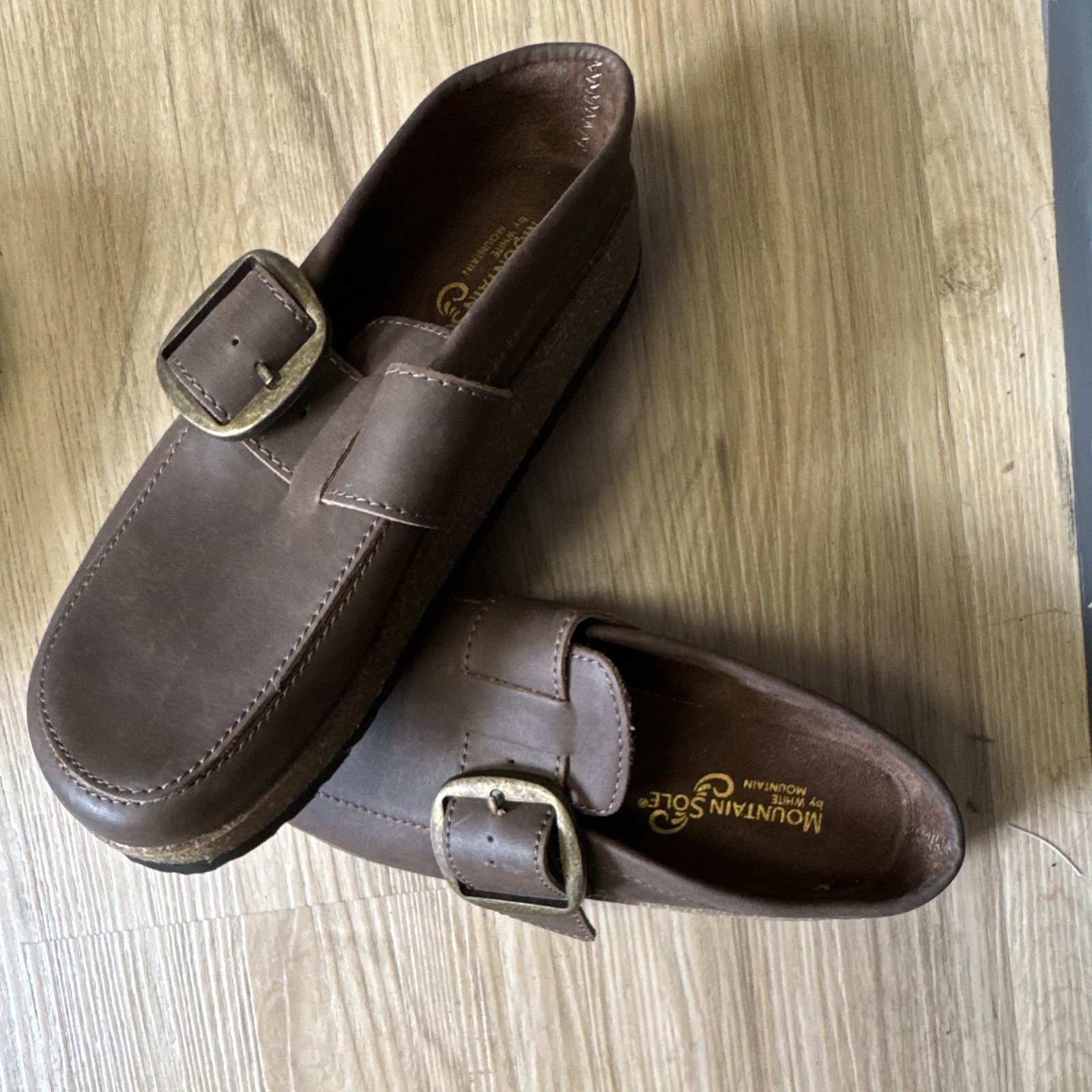 Mountain Sole by White Mountain Brown Leather Buckle Loafer Flats Women 7 M