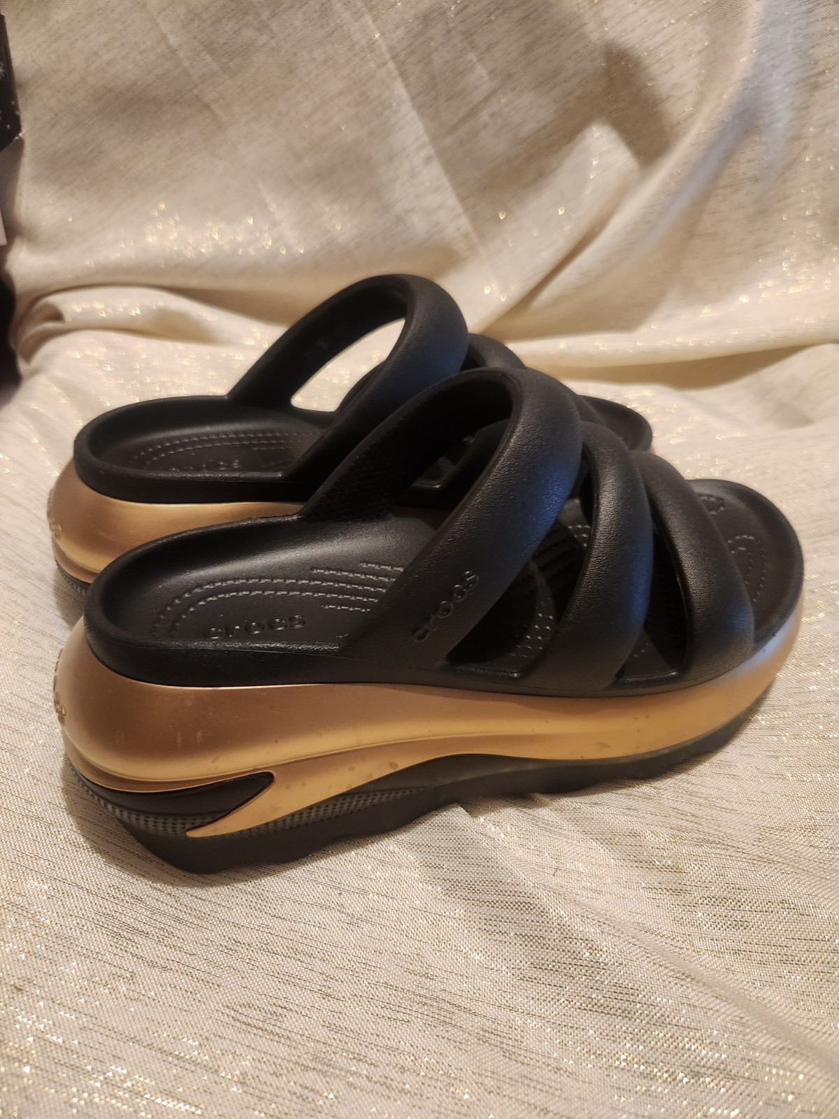 Crocs Mega Crush Metallic Black Gold Triple Strap Sandal Unisex Women 7 Men 5