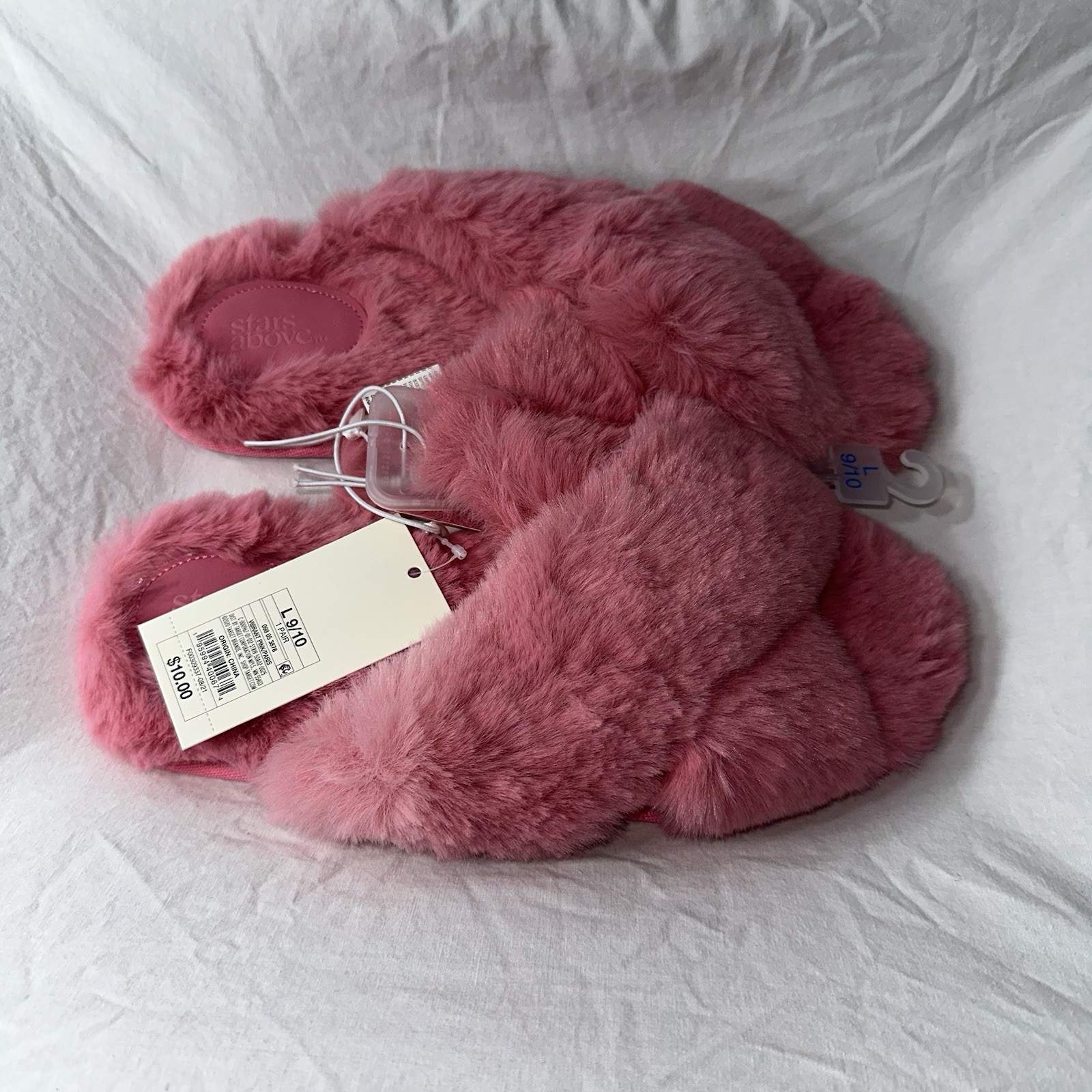 Women’s Pink Crossband Fuzzy Faux Fur Slippers – Stars Above