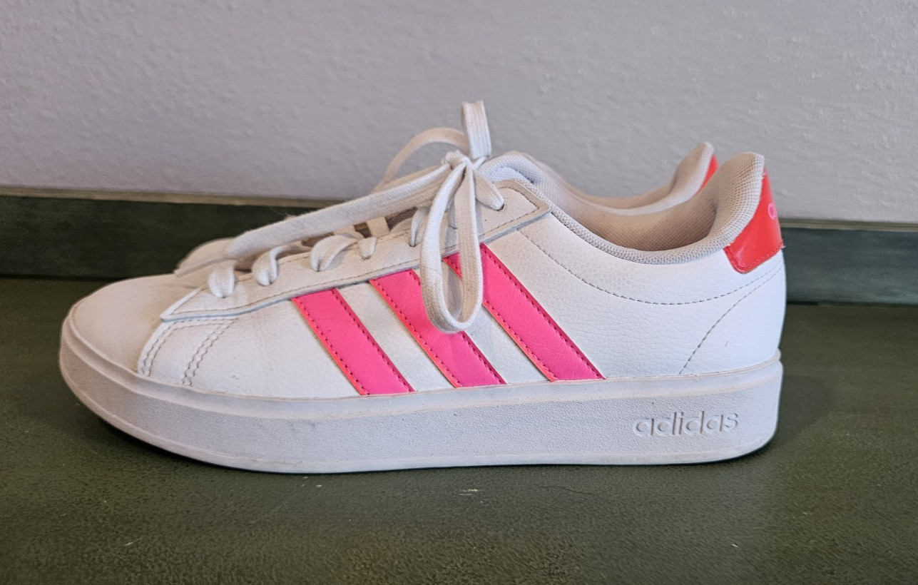 Adidas Originals Grand Court 2.0 Women’s White Lucid Pink Bright Red Sneakers 8