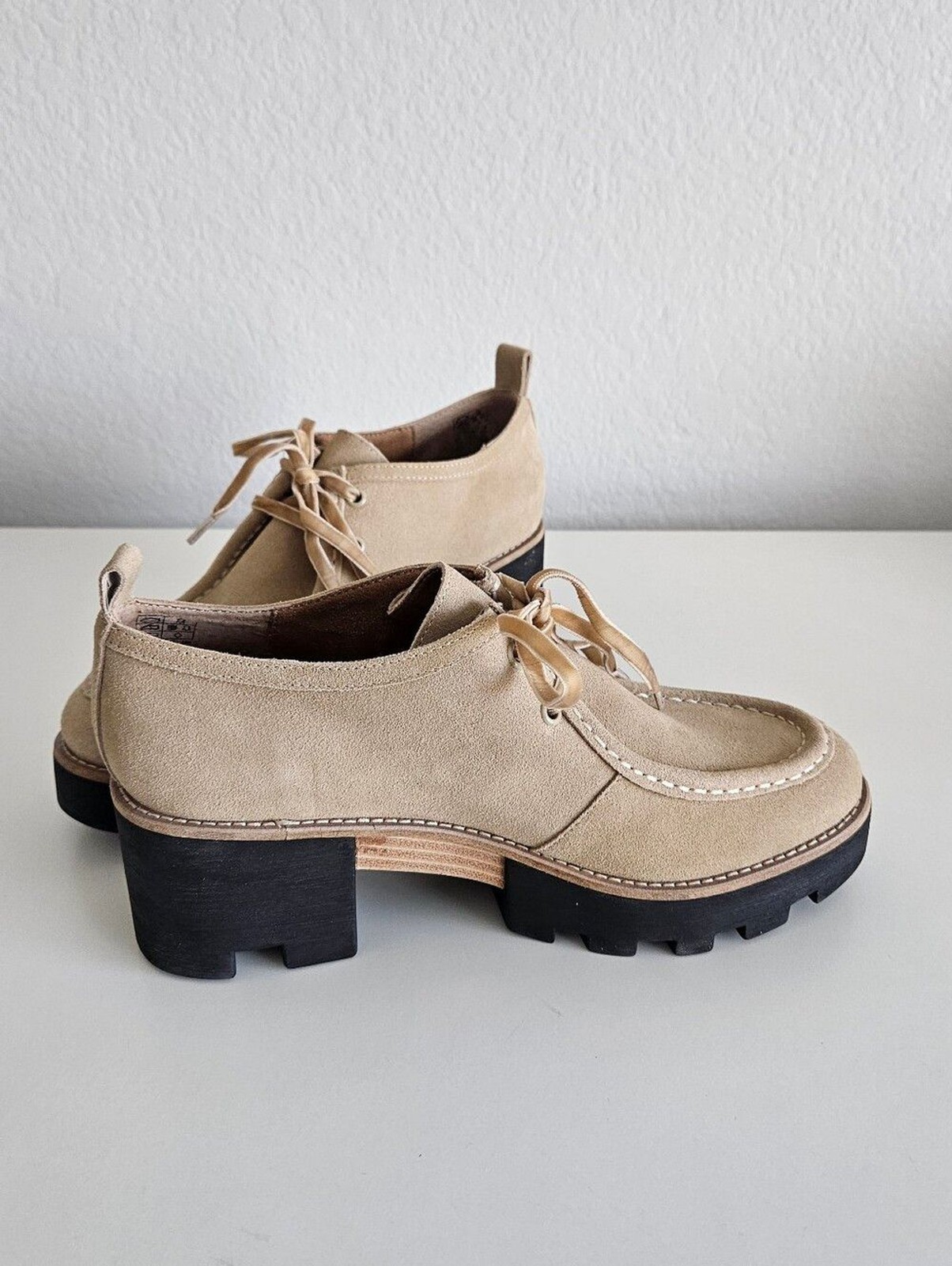 NWOT Kelsi Dagger Brooklyn Anthropologie Olga Lug Loafer Heels Suede Tan Women 9