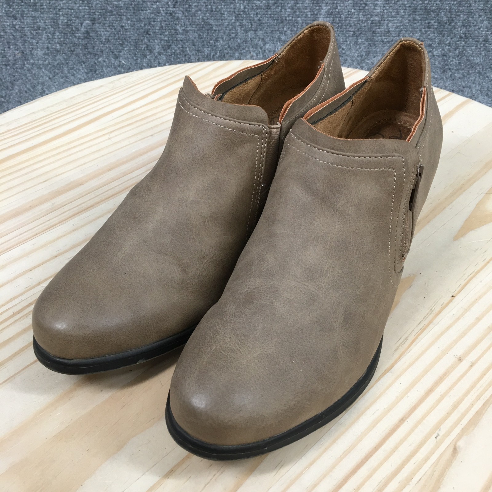 Natural Soul Boots Womens 10M Ankle Bootie Side Zip Block Heels Leather Brown