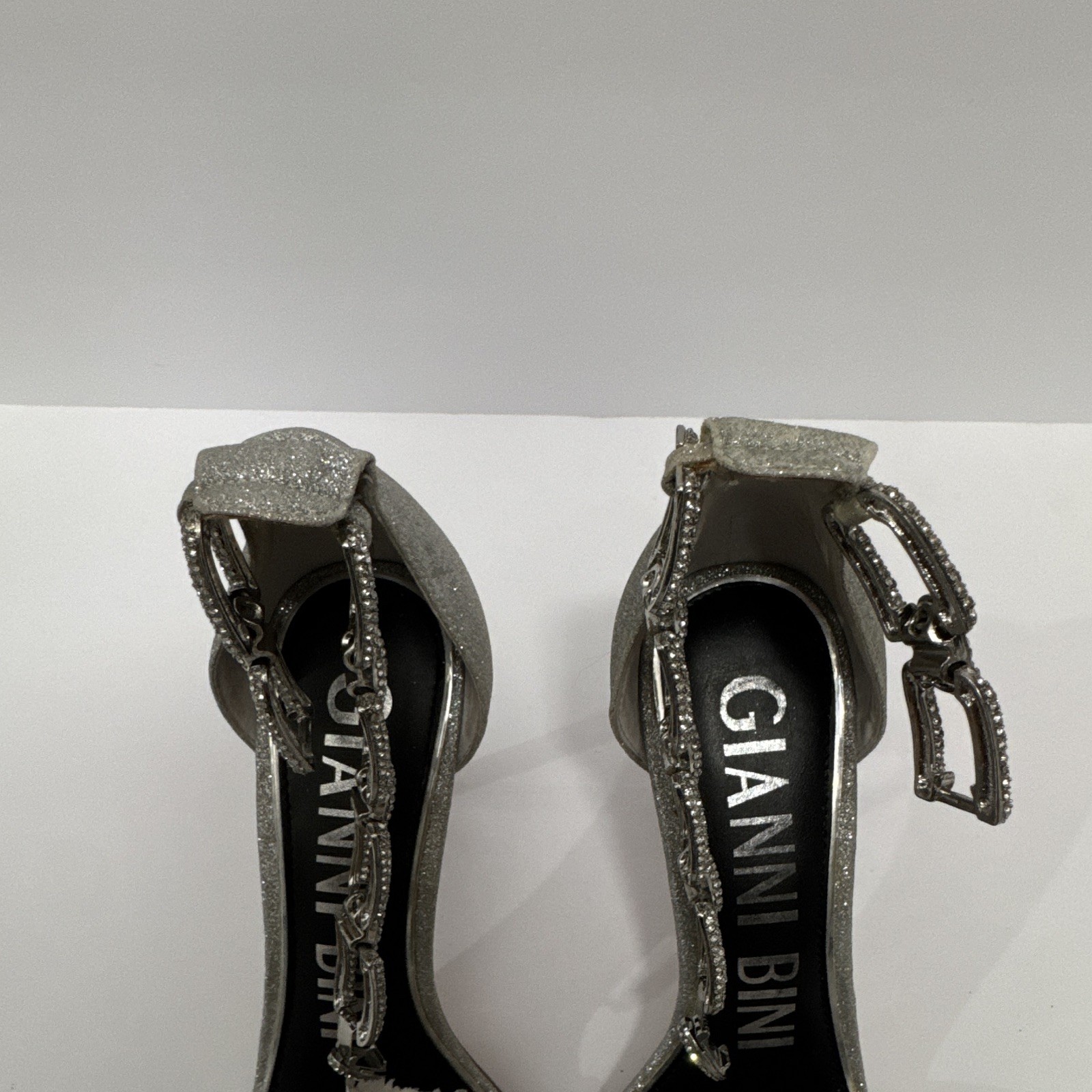Gianni Bini Silver Glitter Synthetic Strappy Open Toe Ankle Strap Heels 7.5M