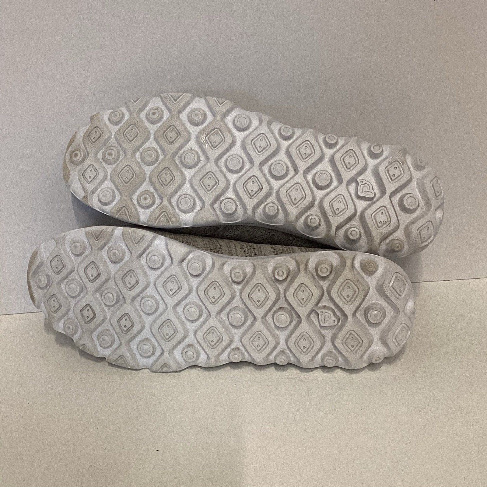 PROPET WAT024 Travel Active Stretch Women’s Comfort Slipon in Taupe Medium US 11