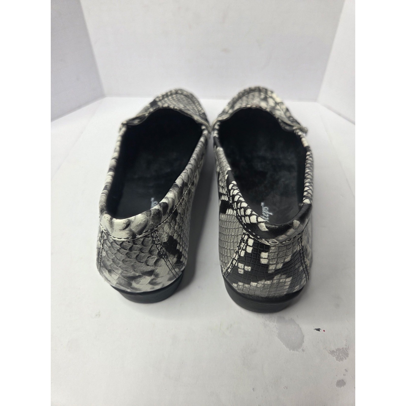 Angel Steps Womens Snakeskin Print Penny Loafers Black White Moc Toe Flats 9