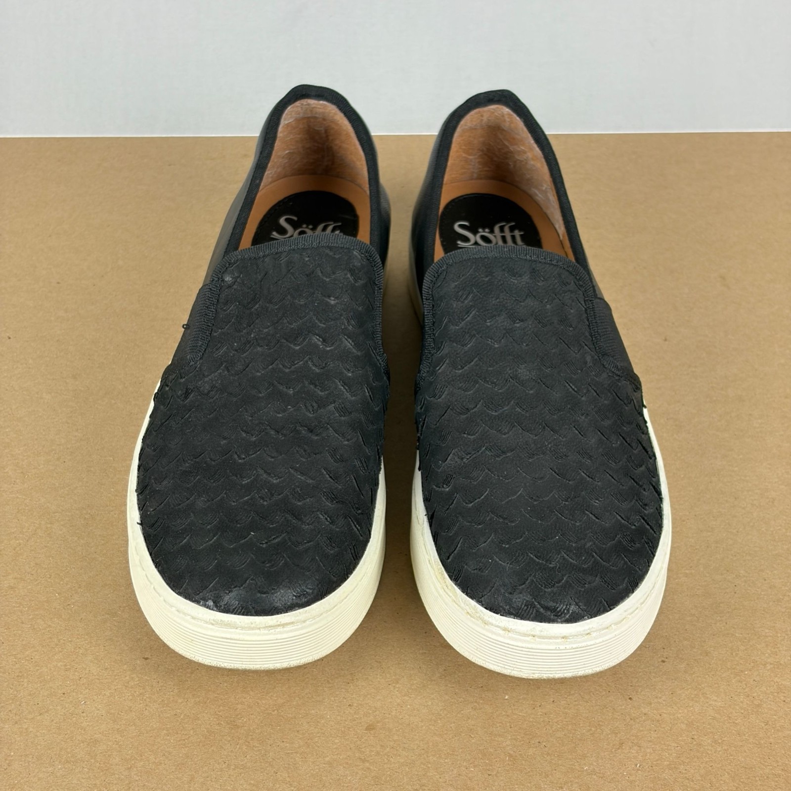 Sofft Somers III Slip On Sneakers Womens 9 Black Leather Textured Casual Comfort