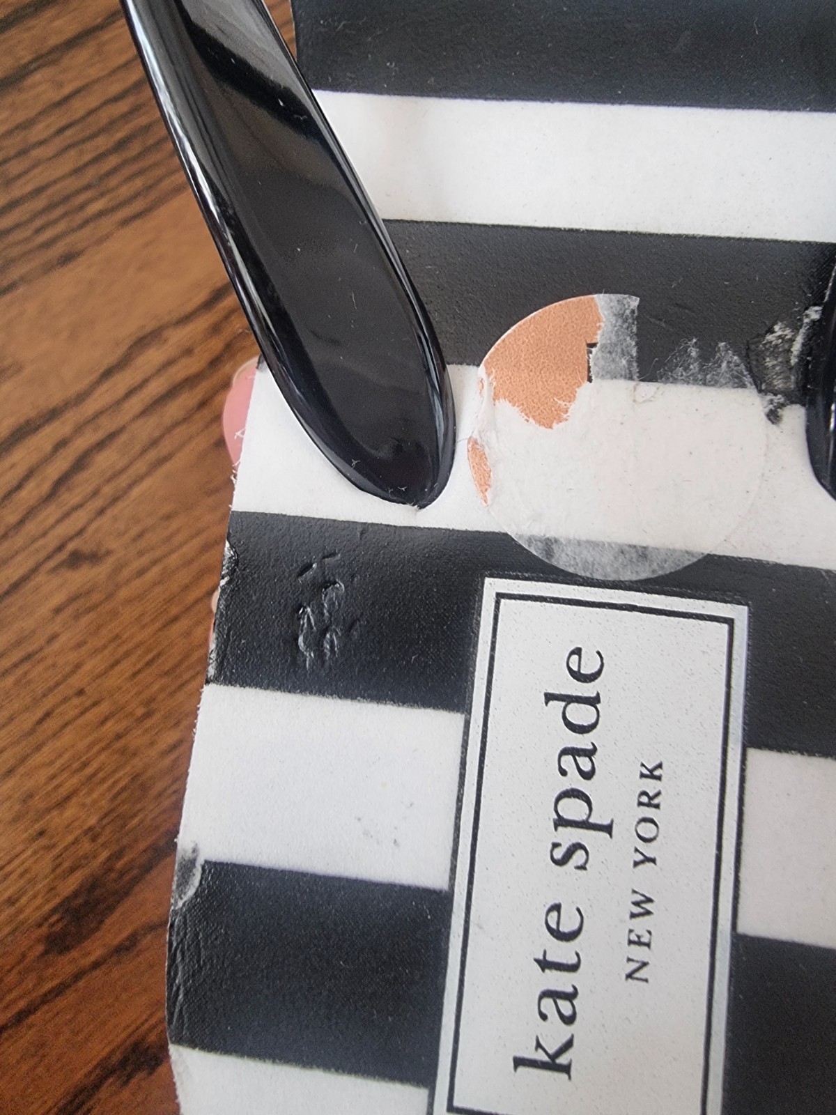 Kate Spade New York Women’s Black/White Striped Flip Flop Sandals US 7 M.
