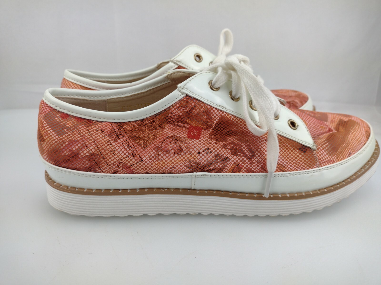 LUYI OBUWI orange shoes Sneakers laces size 9.5/ 40