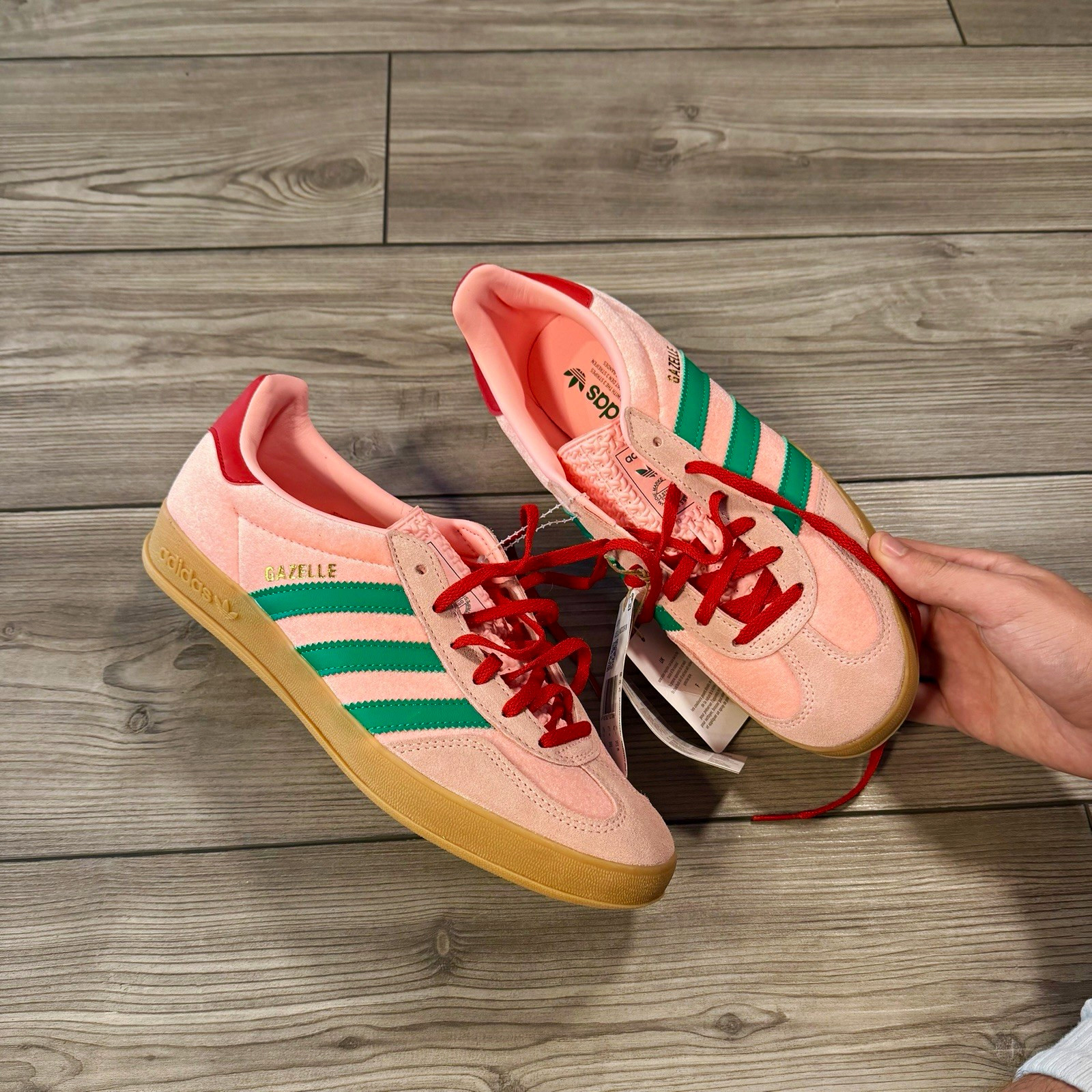 NWT adidas Gazelle Indoor Glow Pink/Court Green/Gum Low Top Suede JI2713 9W