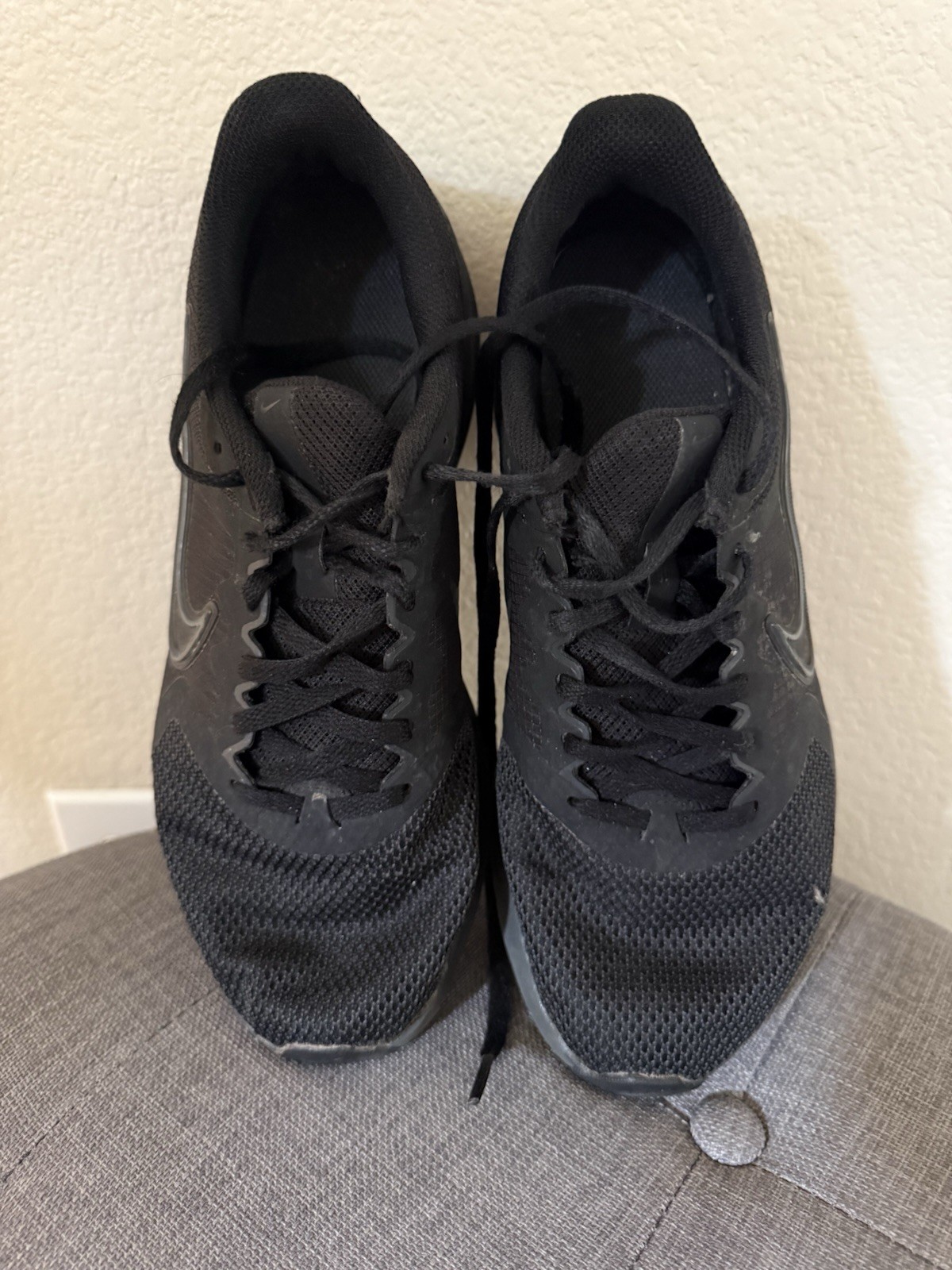 Nike Downshifter 11 Men’s Low Top Lace-Up Mesh Sneakers Black CW3413-003