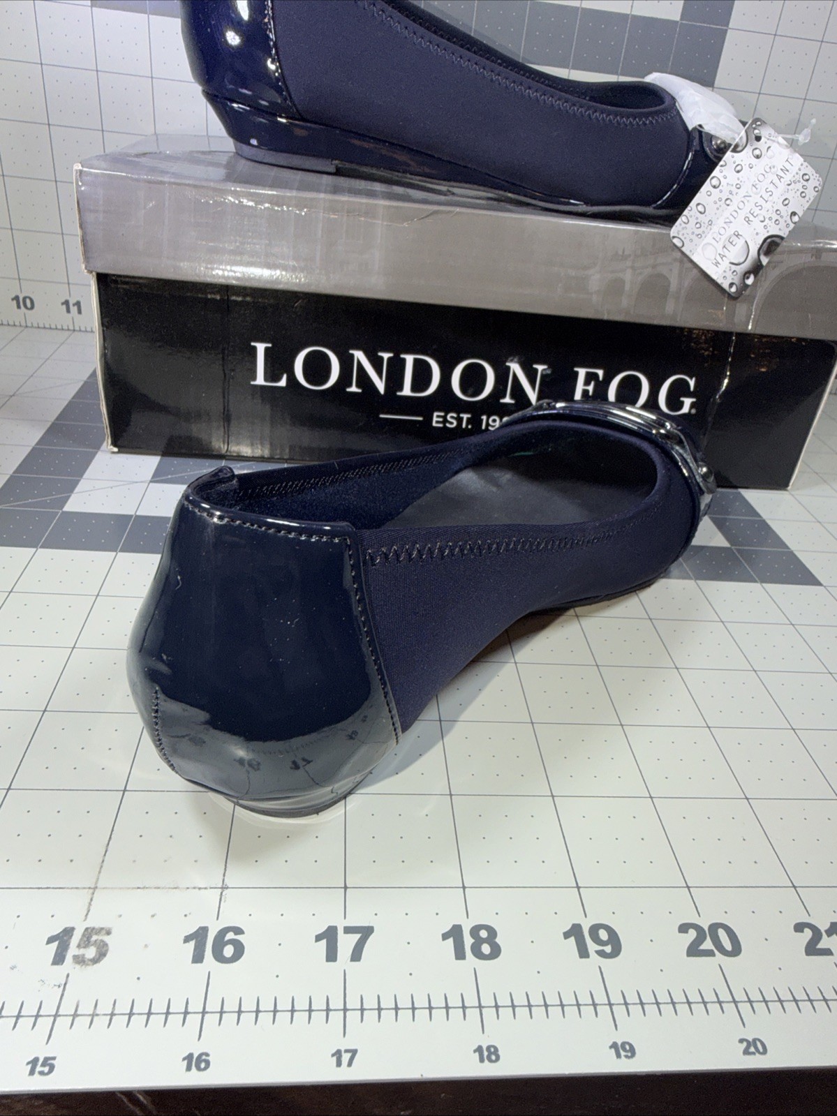 London Fog Chelsea Navy Fabric Flats Size 7.5 ZXK183 New W/ Box Water Resistant