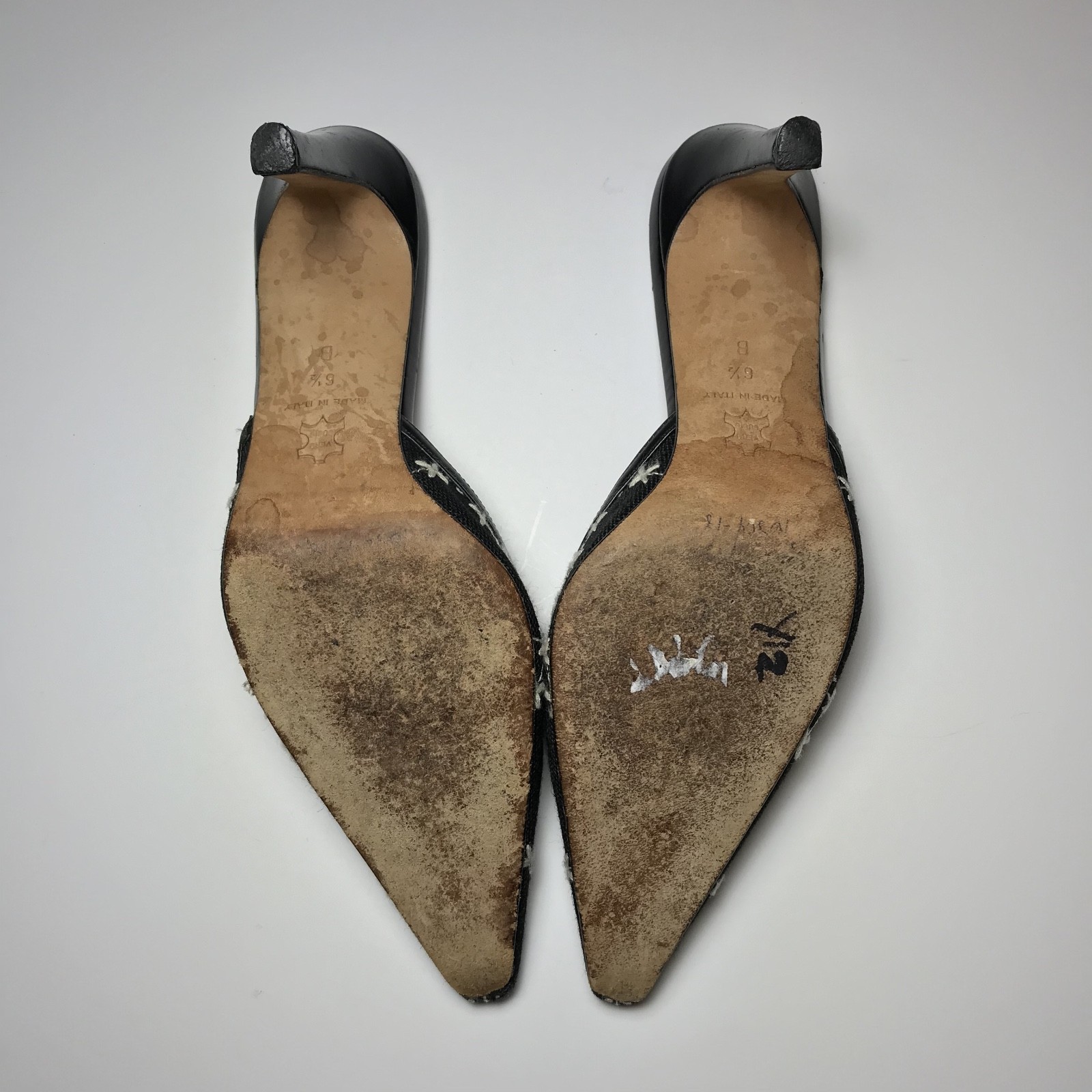 Isabella Fiore Vintage Y2K Cross Stitched Black White Woven Bow Mules 6.5