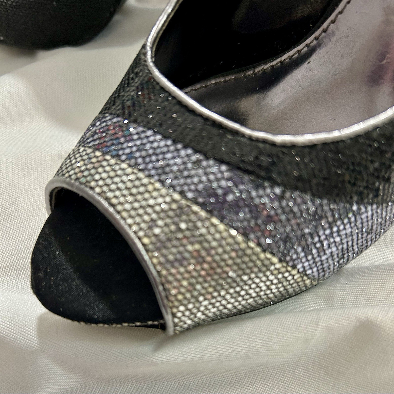 Worthington Women’s Black/Silver Glitter Peep Toe Stiletto Slip-On Pumps 7.5
