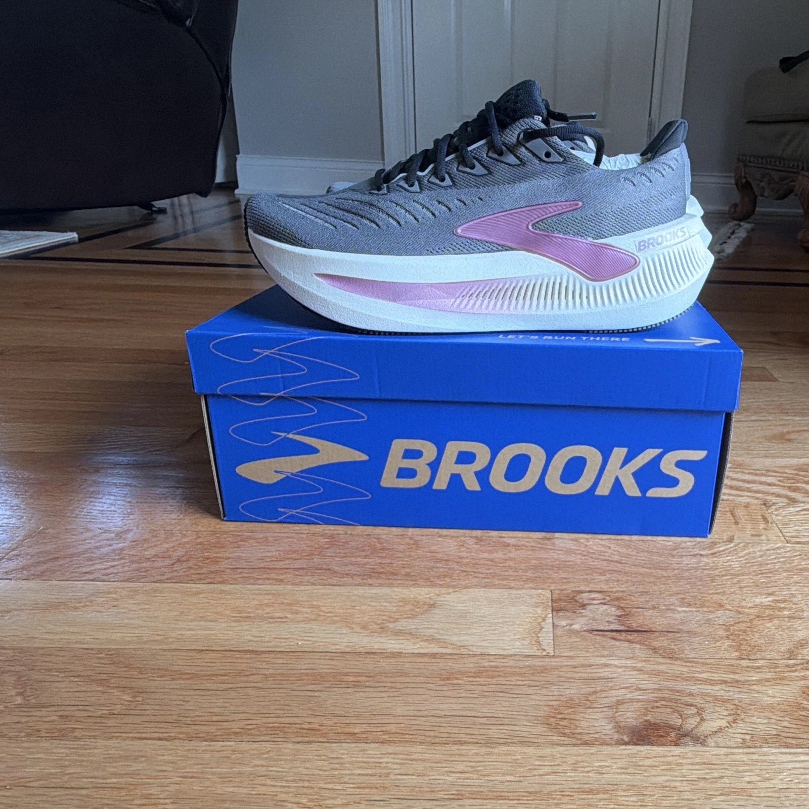 Brooks Glycerin Max 2 Women’s Lace-Up Mesh Running Shoes Gray Black Pink