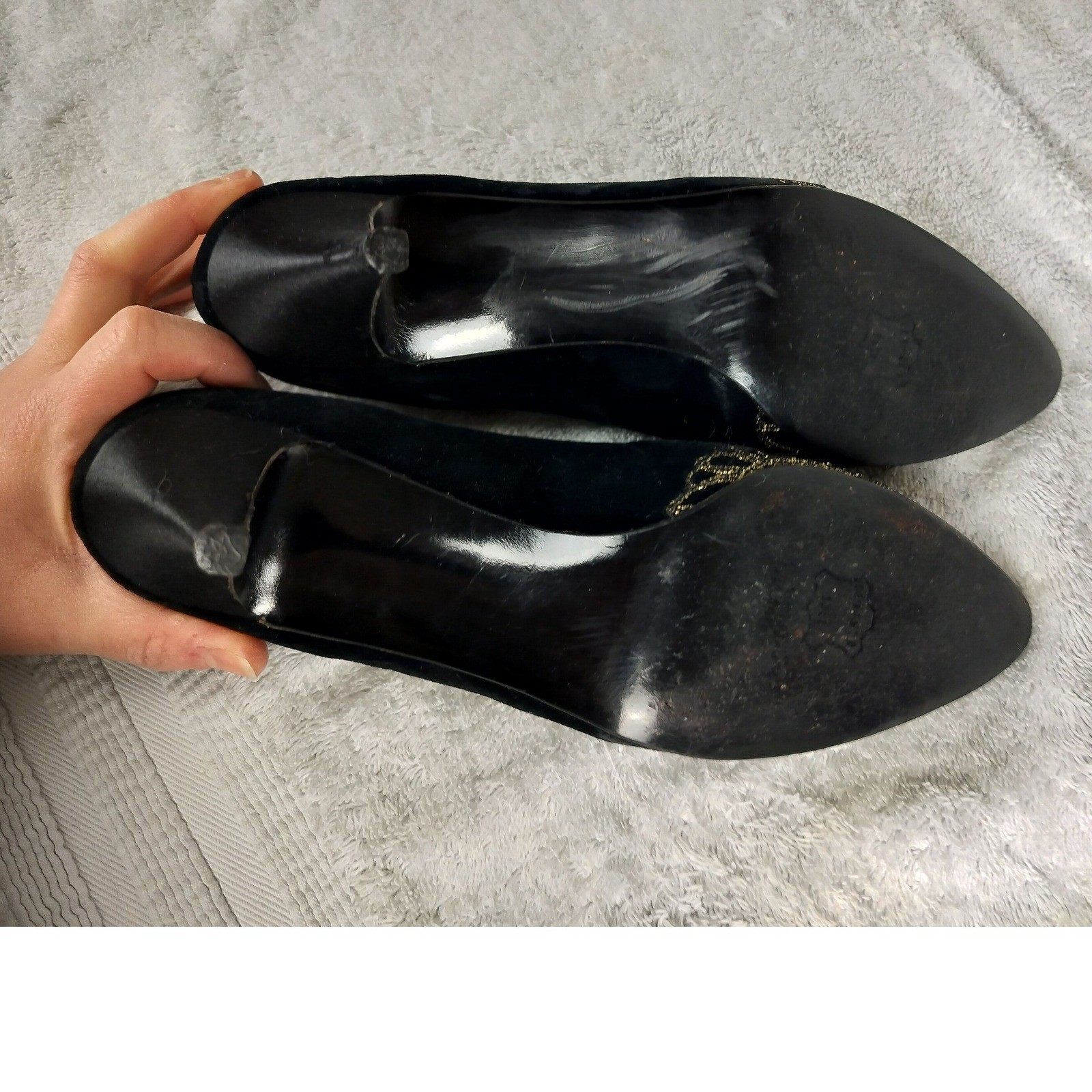 Stuart Weitzman Velvet Gold Lace Pointed Toe Heels Womens 8 AA Black Metallic