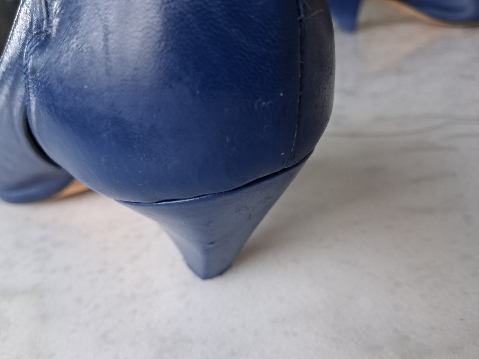 Nickels VTG Italian Leather Shoes 2.5 in. Heels Royal Blue Sz 10 B Cut Out Sides