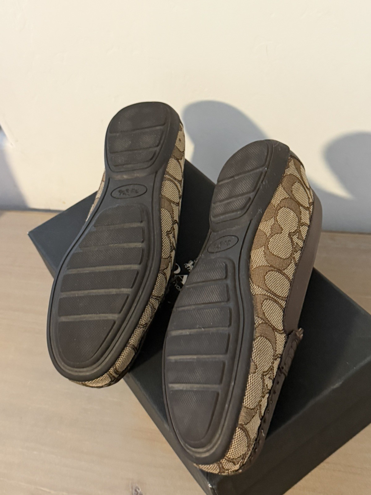 Coach Marley Canvas Brown Signature Leather Jacquard Loafer Size 7 B 37.5