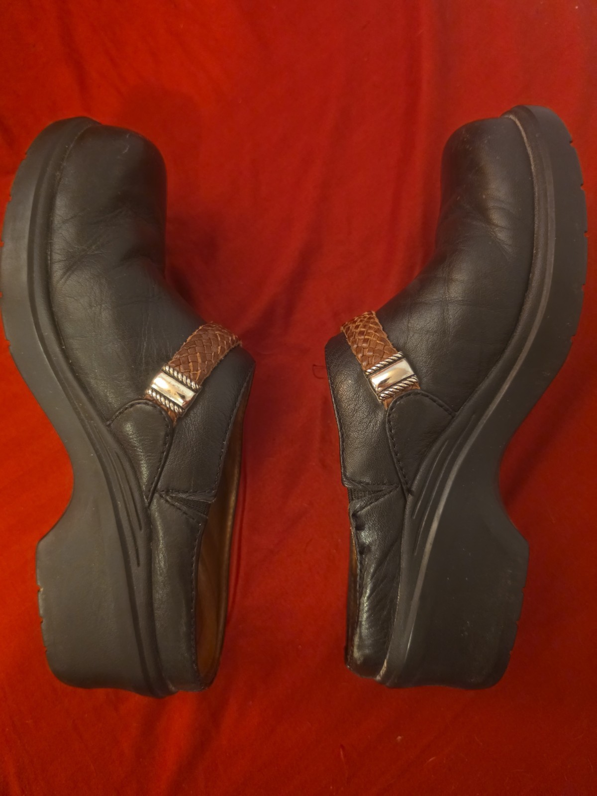 Ariana Black Leather Clogs W/Brown Braided Strap. US Size 8B.