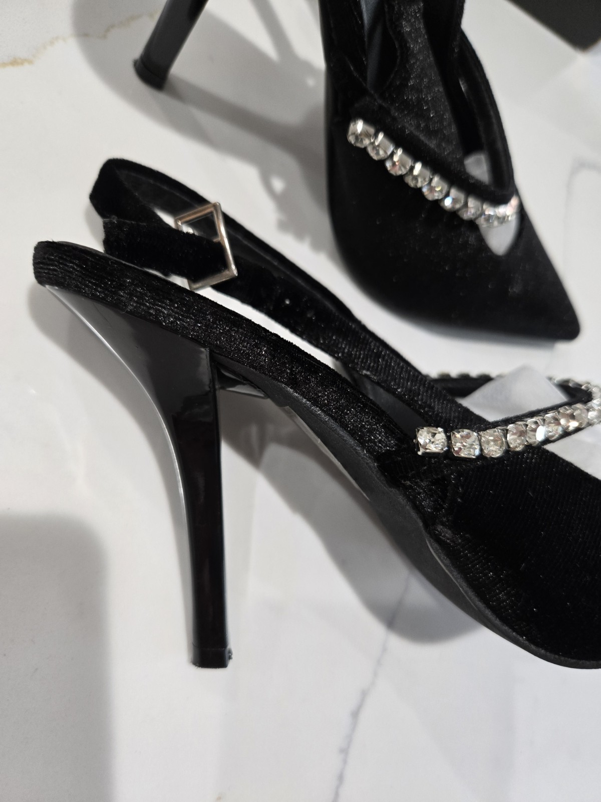 FASHION NOVA Size 7.5 Slingback Kitten Toe High Heels Velvet Pumps Rhinestones