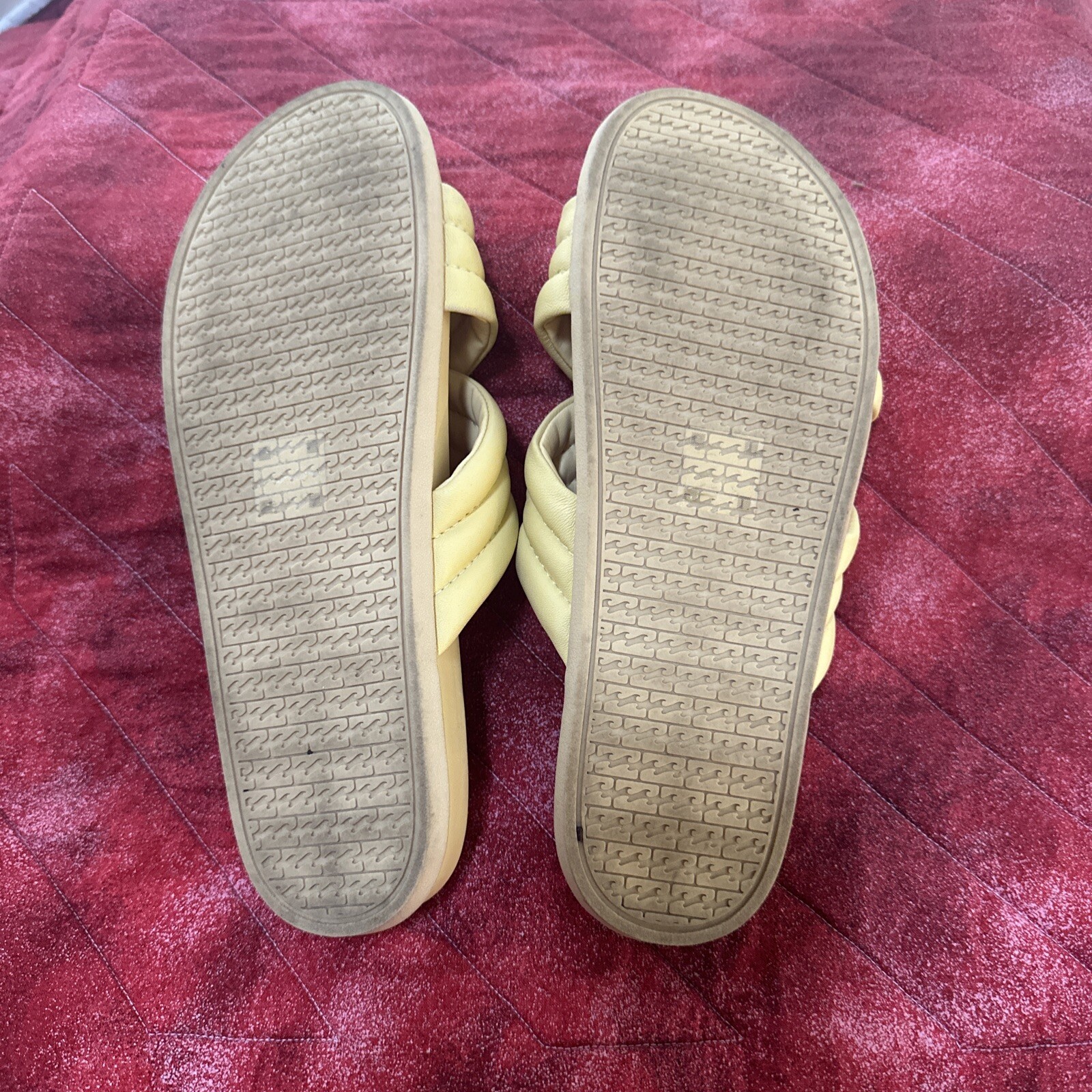 Billabong Women’s Pale Yellow Comfy Boho Beachy Slide Athliesure Sandals, Sz 8.5