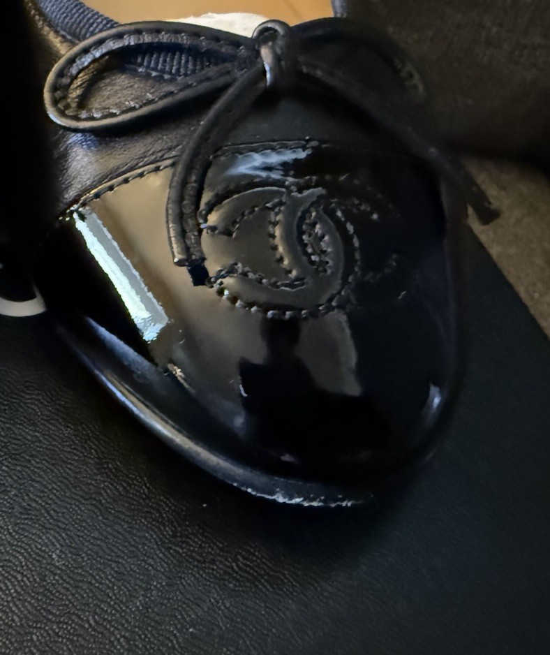 Chanel Women’s Size 36 Cap Toe Ballerina Flats Lambskin Leather Black